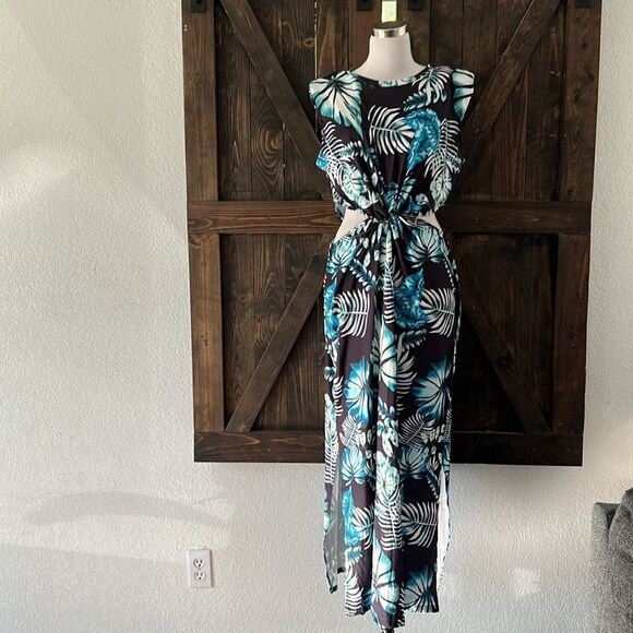 Hount Summer Sleeveless Cutout Crew Neck Bodycon Maxi Dress with Side Slit - Picture 4 of 13